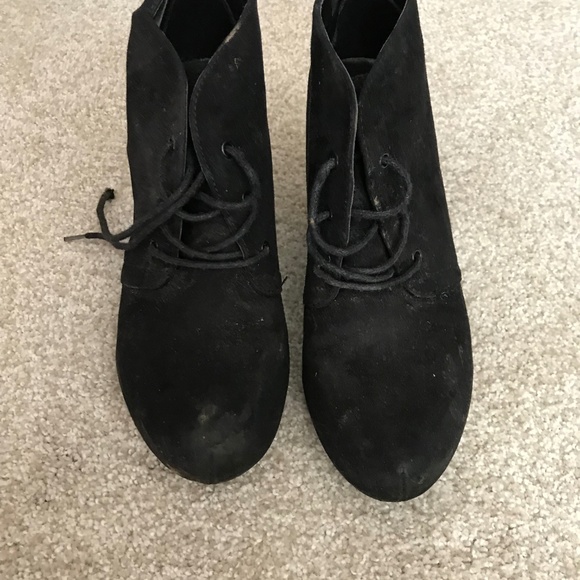 booties - Picture 2 of 3